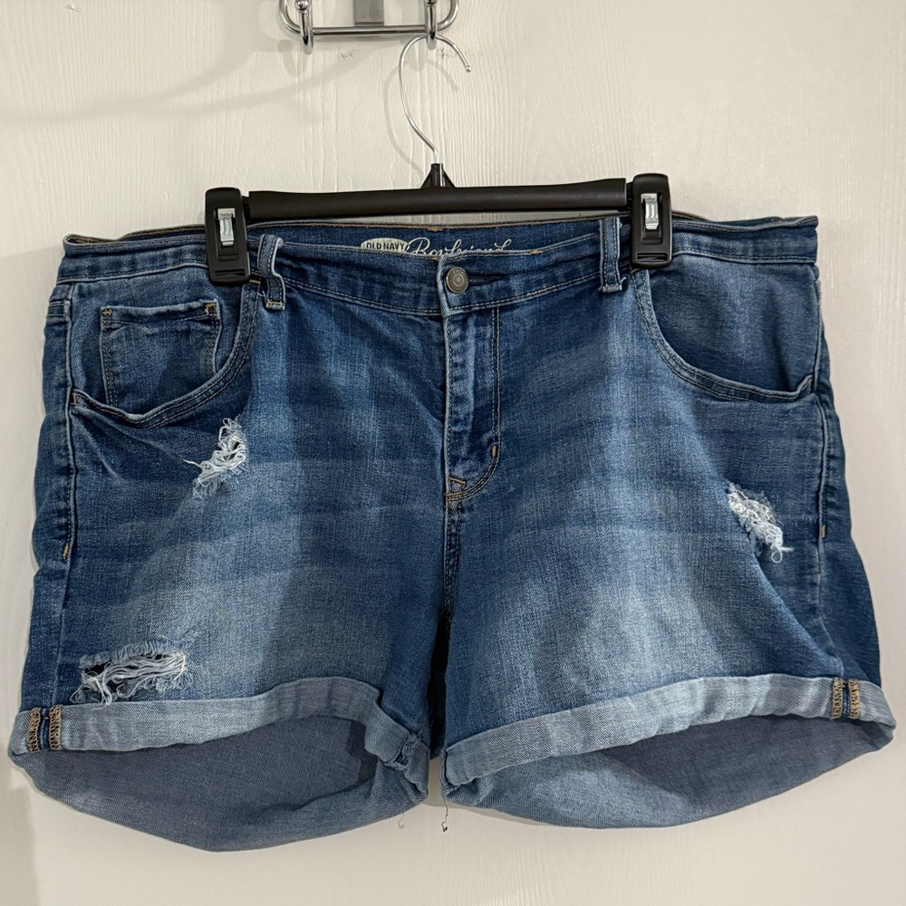 Old Navy 16 Distressed Boyfriend Cut Blue Jean Denim Shorts